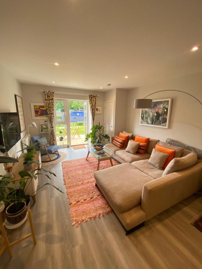 Stylish With Terrace Apartment *