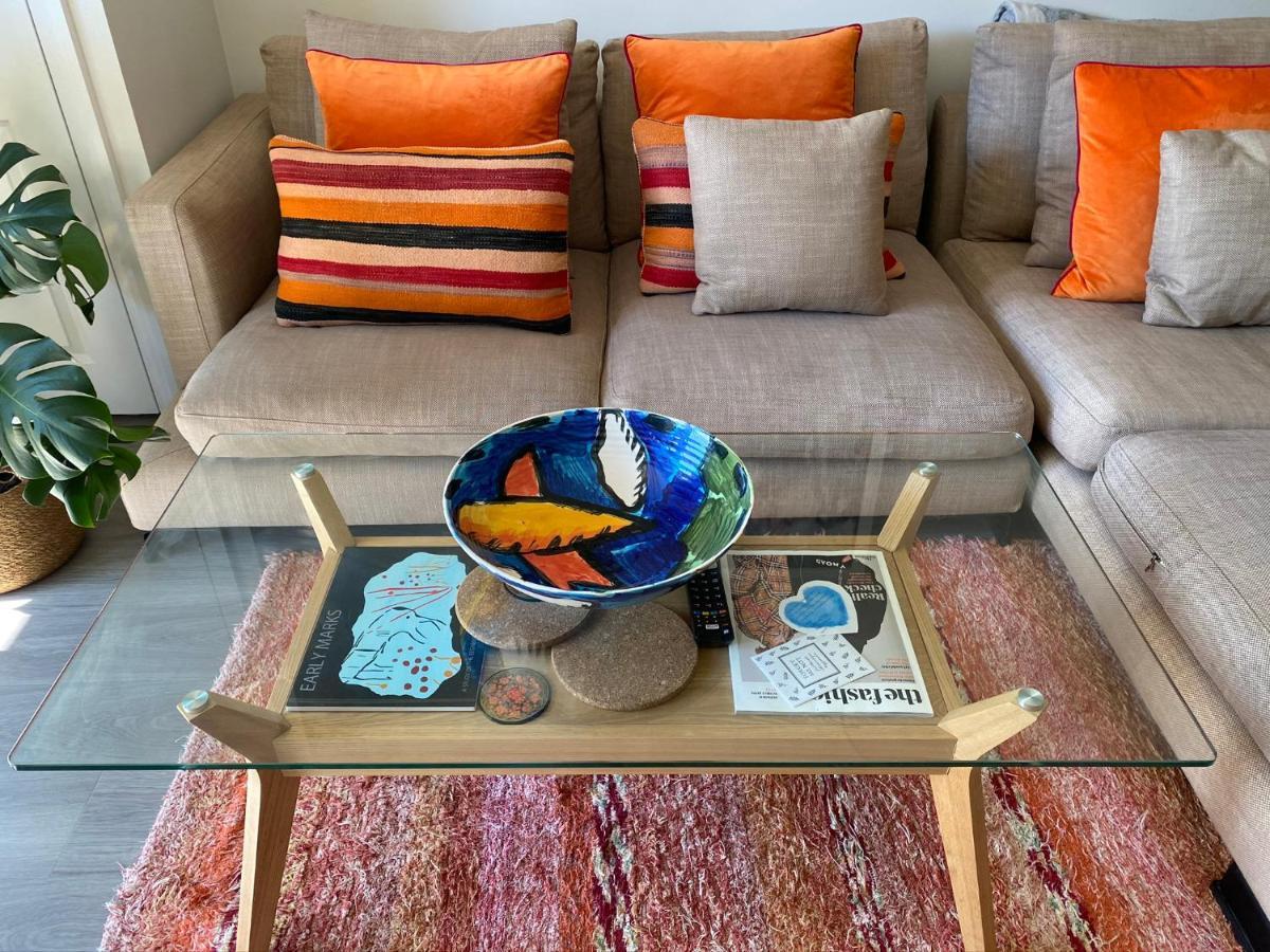 Apartment Stylish With Terrace Uxbridge